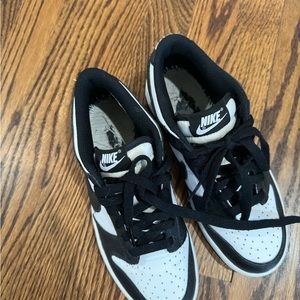 Nike Panda Dunks Sz. 4.5Y
